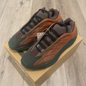 Adidas Yeezy Boost 700 Copper Fade